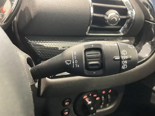 ＭＩＮＩ ミニ クラブマン クーパーD 熊本県 2019(令1)年 6.6万km ミッドナイト・ブラック・メタリック ・スマートキー/・プッシュスタート/・インテリジェントセーフティ/・クルーズコントロール(追従式)/・純正HDDナビ/　【Bluetooth・USB・MSV】/・バックカメラ/・ETC/・ドライブレコーダー(前後録画)/・LEDヘッドランプ/・LEDフォグランプ/・純正マット