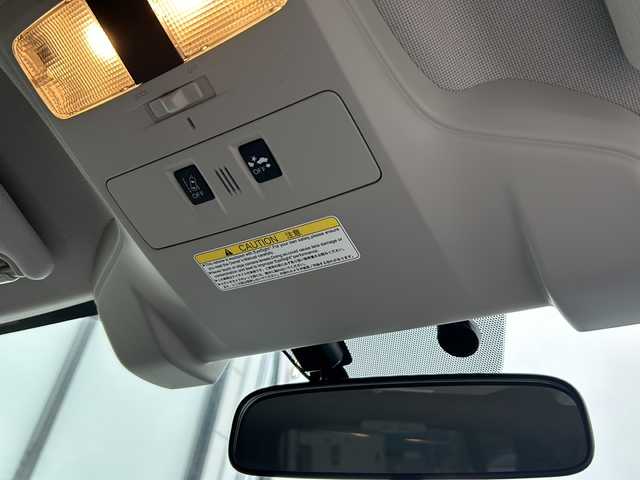 スバル レヴォーグ 1．6GT アイサイト 山形県 2014(平26)年 8.1万km アイスシルバーメタリック 4WD/衝突被害軽減システム/純正ナビ/（Bluetooth/CD/DVD)/レーダークルーズコントロール/電動パーキングブレーキ/アイサイト/ステアリングスイッチ/DN席パワーシート/パドルシフト/フォグランプ/ヒルコントロールアシスト/電動格納ミラー/ウィンカーミラー/ビルトインETC/革ステアリング/革調シートカバー/スペアキー/スマートキー