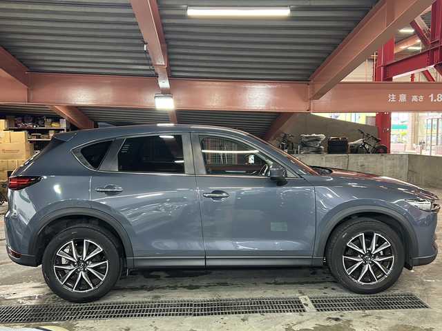 マツダ ＣＸ－５ 20S シルクベージュセレ 静岡県 2020(令2)年 5.8万km ポリメタルグレーM 【メーカーOP】/CD/DVDプレーヤー＋地上デジタルテレビチューナー/アラウンドビューモニターフロントパーキングセンサー/【特別装備】/フロントフォグランプ/IRカットガラス/ルームランプ/ラゲッジルームランプ（LED）/マップランプ（LED）/アンビエントライト/シルクベージュ色専用ハーフレザーシート/【主要装備】/純正ナビ　/ブラインドスポットビューモニター　/レーダークルーズコントロール　/ＬＥＤヘッドライト/純正19インチアルミホイール/前席シートヒーター/ステアリングヒーター/ステアリングスイッチ/パワーバックドア/プッシュスタート/スマートキー/スペアキー有り