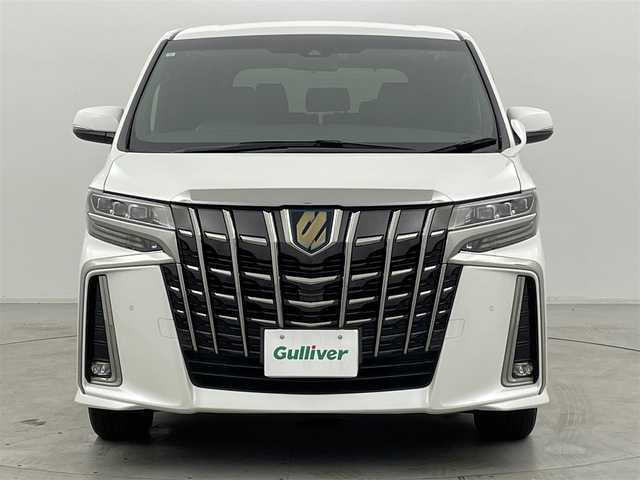 トヨタ アルファードハイブリット S タイプゴールド 群馬県 2021(令3)年 0.5万km ホワイトパールクリスタルシャイン 純正9インチディスプレイオーディオ/・AM/FM/USB/Bluetooth/Miracast/純正フリップダウンモニター/トヨタセーフティセンス/・プリクラッシュセーフティシステム/・レーントレーシングアシスト/・アダプティブハイビームシステム/・レーダークルーズコントロール(全車速追従機能付)/・ロードサインアシスト/バックカメラ/パワーバックドア/両側パワースライドドア/プッシュスタート/スマートキー
