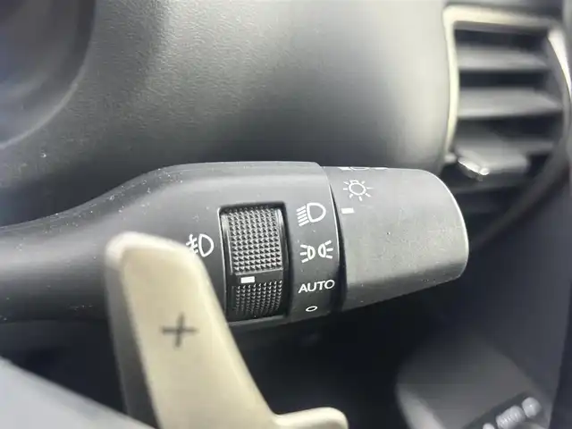 レクサス ＮＸ 300 バージョンL 愛知県 2018(平30)年 3.1万km ソニッククォーツ 純正メモリーナビ/（CD/DVD/BT/フルセグ）/三眼ヘッドライト/パワーバックドア/全席シートヒーター/前席シートクーラー/前席パワーシート/ステアリングヒーター/バックカメラ/ETC2.0/クルーズコントロール/レクサスセーフティシステム/BSM/コーナーセンサー/パドルシフト/純正フロアマット/純正AW