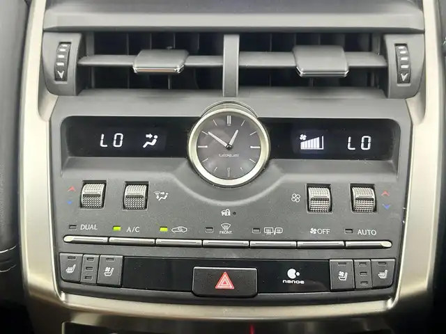 レクサス ＮＸ 300 バージョンL 愛知県 2018(平30)年 3.1万km ソニッククォーツ 純正メモリーナビ/（CD/DVD/BT/フルセグ）/三眼ヘッドライト/パワーバックドア/全席シートヒーター/前席シートクーラー/前席パワーシート/ステアリングヒーター/バックカメラ/ETC2.0/クルーズコントロール/レクサスセーフティシステム/BSM/コーナーセンサー/パドルシフト/純正フロアマット/純正AW
