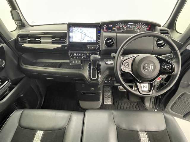 ホンダ Ｎ ＢＯＸ カスタム L ターボ 熊本県 2021(令3)年 1.3万km ミッドナイトブルービームM 純正8インチナビVXV-217NBi（ＡｐｐｌＣａｒＰｌａｙ・ＢＴ・フルセグ・ＵＳＢ）/純正前後ドライブレコーダー　/バックカメラ　/純正ビルトインＥＴＣ　/後ろのみコーナーセンサー　/両側パワースライドドア　/ホンダセンシング　/・衝突軽減ブレーキ/・歩行者事故低減ステアリング/・路外逸脱制御機能/・先行車発進お知らせ機能/・車線維持支援システム/・アダブティブクルーズコントロール/・誤発進制御機能/・後方誤発進抑制機能/横滑り防止/アイドリングストップ/前席シートヒーター/純正フロアマット/純正１５インチAW/オートライト/LEDヘッドライト/フォグライト/スマートキー/プッシュスタート/スペアキー1本