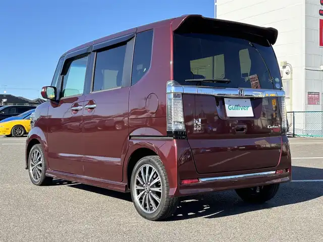ホンダ Ｎ ＢＯＸ カスタム ターボ SSパッケージ 大分県 2016(平28)年 6.9万km プレミアムディープロッソパール ・パイオニア製8インチナビ/・フルセグ/・バックカメラ/・純正ビルトインETC/・ステアリングスイッチ/・両側パワースライドドア/・シティブレーキアクティブシステム(衝突軽減)/・パーキングセンサー/・オートリトラクタブルミラー/・HIDヘッドライト/・LEDフォグライト/・純正15インチAW/・ハーフレザーシート/・純正フロアマット/・スペアキーx1