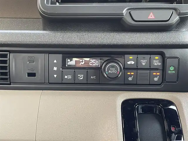 ホンダ Ｎ ＢＯＸ JOY 道北・旭川 2025(令7)年 0.1万km ベージュⅡ ワンオーナー/Honda SENSING/Honda CONNECT for Gathers＋ナビ装着用スペシャルパッケージ/左側パワースライドドア/運転席＆助手席シートヒーター/チェック柄撥水ファブリック(フロント・リアシート/リアシート背面/荷室スライドボード)/フロアアンダーボックス/LEDヘッドライト