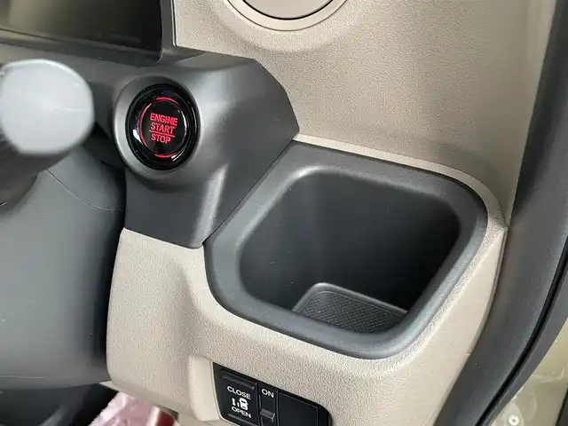 ホンダ Ｎ ＢＯＸ JOY 道北・旭川 2025(令7)年 0.1万km ベージュⅡ ワンオーナー/Honda SENSING/Honda CONNECT for Gathers＋ナビ装着用スペシャルパッケージ/左側パワースライドドア/運転席＆助手席シートヒーター/チェック柄撥水ファブリック(フロント・リアシート/リアシート背面/荷室スライドボード)/フロアアンダーボックス/LEDヘッドライト