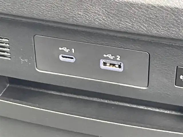 日産 セレナ e－パワー ハイウェイスター V 滋賀県 2025(令7)年 0.1千km プリズムホワイト 登録済未使用車/純正12.3型ナビ/（フルセグTV/HDMI/BT/USB/FM/AM）/インテリジェントエマージェンシーブレーキ/インテリジェントFCW（前方衝突予測警報）/インテリジェントLI（車線逸脱防止支援）/LDW（車線逸脱警報）/ハイビームアシスト/BSW（後側方車両検知警報）/RCTA（後退時車両検知警報）/インテリジェントDA（ふらつき警報）/標識検知機能/SOSコール/純正フリップダウンモニター/インテリジェントアラウンドビューモニター/ビルトインETC2.0/インテリジェントルームミラー/前後ドライブレコーダー/両側パワースライドドア/前後ソナー/ハーフレザーシート/置くだけ充電/電動パーキングブレーキ/LEDヘッドライト/純正16インチAW