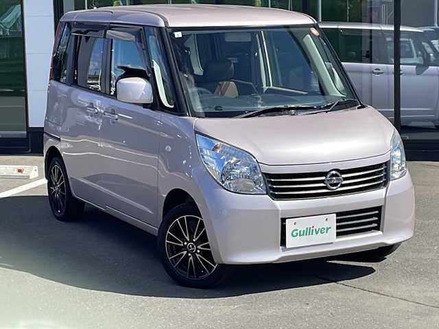 日産 ルークス G 道東・釧路十勝 2011(平23)年 7.6万km ブルームピンク ・4WD/・社外SDナビ/(FM/AM.CD.ワンセグ.AUX.USB)/・片側パワースライドドア/・ハロゲンライト/・ヘッドライトレベライザー/・シートヒーター/・電格ミラー/・ドアバイザー/・スマートキー/・プッシュスタート