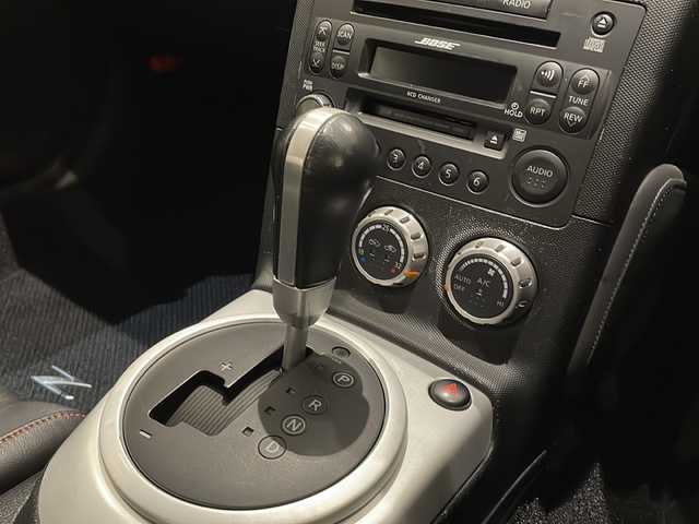 日産 フェアレディ Ｚ バージョンT 新潟県 2007(平19)年 13.4万km ブレードシルバー 純正ナビ/ＥＴＣ/ドライブレコーダー/リモコンキー/純正AW/HIDヘッドライト/黒革シート/パワーシート/シートヒーター/MTモード