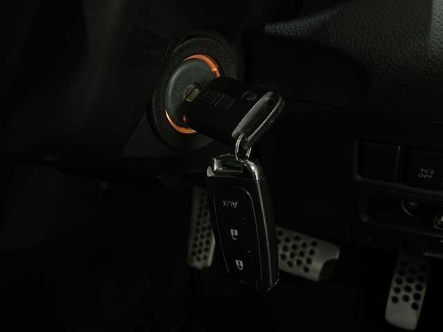 日産 フェアレディ Ｚ バージョンT 新潟県 2007(平19)年 13.4万km ブレードシルバー 純正ナビ/ＥＴＣ/ドライブレコーダー/リモコンキー/純正AW/HIDヘッドライト/黒革シート/パワーシート/シートヒーター/MTモード