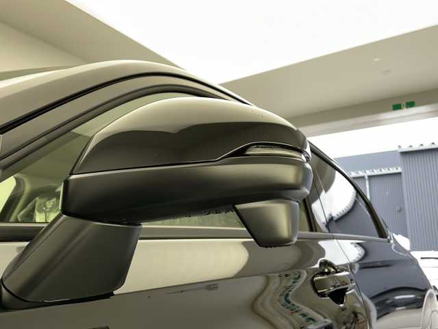 ホンダ ヴェゼル ハイブリッド e:HEV Z 長野県 2025(令7)年 0.1千km クリスタルブラックパール 登録済未使用車/純正メモリナビ/（フルセグTV＆Bluetooth＆USB＆AppleCarPlay＆AndroidAuto＆FM・AM）/バックカメラ/ホンダセンシング/・クルーズコントロール（追従あり）/・レーンキープアシスト/・衝突被害軽減システム/・踏み間違い衝突軽減ブレーキ/・BSM/・クリアランスソナー/ワイヤレス充電/ビルトインETC2.0/ダウンヒルアシストコントロール/ステアリングヒーター/ステアリングスイッチ/シートヒーター（前席）/LEDヘッドライト/オートマチックハイビーム/フォグランプ/スマートキー/スペアキー1本/保証書/取扱説明書