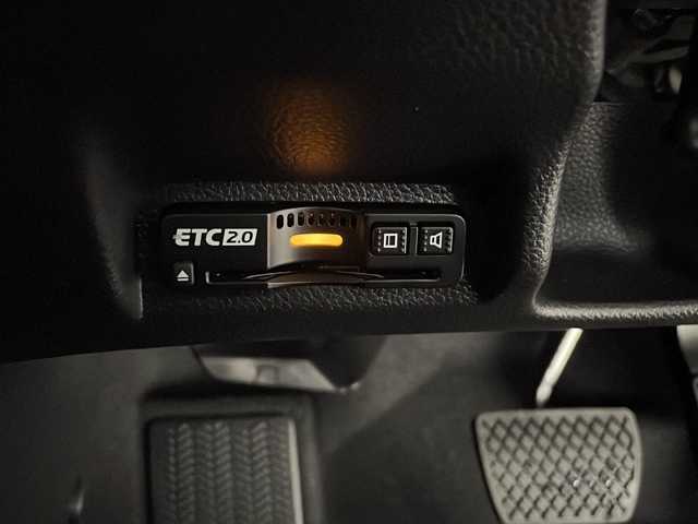 ホンダ ヴェゼル ハイブリッド e:HEV Z 長野県 2025(令7)年 0.1千km クリスタルブラックパール 登録済未使用車/純正メモリナビ/（フルセグTV＆Bluetooth＆USB＆AppleCarPlay＆AndroidAuto＆FM・AM）/バックカメラ/ホンダセンシング/・クルーズコントロール（追従あり）/・レーンキープアシスト/・衝突被害軽減システム/・踏み間違い衝突軽減ブレーキ/・BSM/・クリアランスソナー/ワイヤレス充電/ビルトインETC2.0/ダウンヒルアシストコントロール/ステアリングヒーター/ステアリングスイッチ/シートヒーター（前席）/LEDヘッドライト/オートマチックハイビーム/フォグランプ/スマートキー/スペアキー1本/保証書/取扱説明書