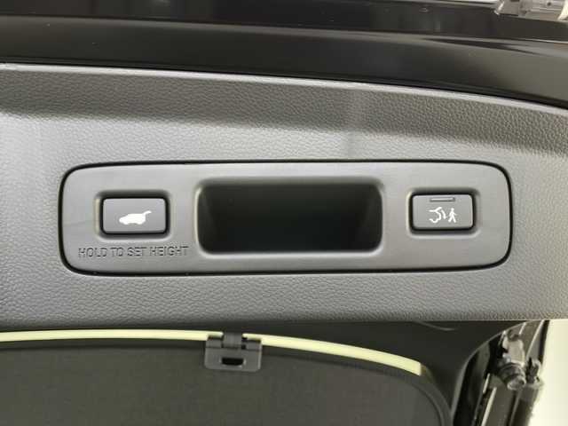 ホンダ ヴェゼル ハイブリッド e:HEV Z 長野県 2025(令7)年 0.1千km クリスタルブラックパール 登録済未使用車/純正メモリナビ/（フルセグTV＆Bluetooth＆USB＆AppleCarPlay＆AndroidAuto＆FM・AM）/バックカメラ/ホンダセンシング/・クルーズコントロール（追従あり）/・レーンキープアシスト/・衝突被害軽減システム/・踏み間違い衝突軽減ブレーキ/・BSM/・クリアランスソナー/ワイヤレス充電/ビルトインETC2.0/ダウンヒルアシストコントロール/ステアリングヒーター/ステアリングスイッチ/シートヒーター（前席）/LEDヘッドライト/オートマチックハイビーム/フォグランプ/スマートキー/スペアキー1本/保証書/取扱説明書