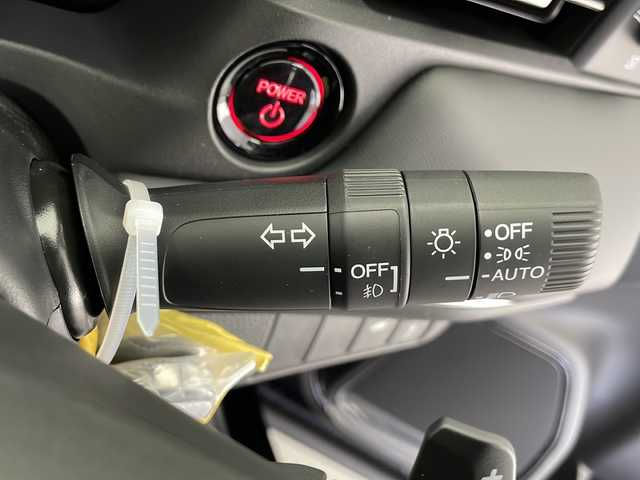 ホンダ ヴェゼル ハイブリッド e:HEV Z 長野県 2025(令7)年 0.1千km クリスタルブラックパール 登録済未使用車/純正メモリナビ/（フルセグTV＆Bluetooth＆USB＆AppleCarPlay＆AndroidAuto＆FM・AM）/バックカメラ/ホンダセンシング/・クルーズコントロール（追従あり）/・レーンキープアシスト/・衝突被害軽減システム/・踏み間違い衝突軽減ブレーキ/・BSM/・クリアランスソナー/ワイヤレス充電/ビルトインETC2.0/ダウンヒルアシストコントロール/ステアリングヒーター/ステアリングスイッチ/シートヒーター（前席）/LEDヘッドライト/オートマチックハイビーム/フォグランプ/スマートキー/スペアキー1本/保証書/取扱説明書