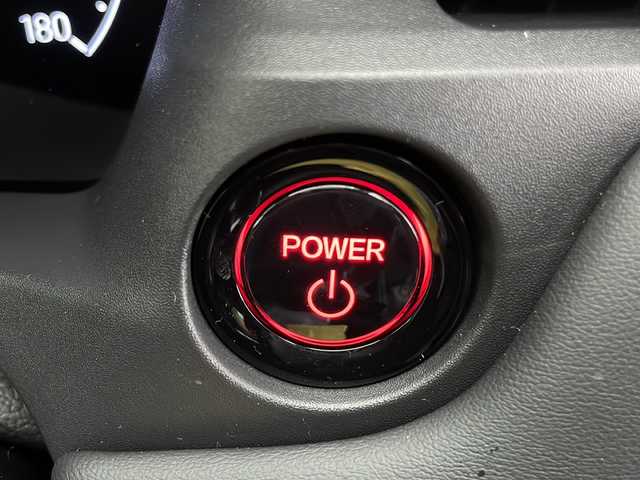 ホンダ ヴェゼル ハイブリッド e:HEV Z 長野県 2025(令7)年 0.1千km クリスタルブラックパール 登録済未使用車/純正メモリナビ/（フルセグTV＆Bluetooth＆USB＆AppleCarPlay＆AndroidAuto＆FM・AM）/バックカメラ/ホンダセンシング/・クルーズコントロール（追従あり）/・レーンキープアシスト/・衝突被害軽減システム/・踏み間違い衝突軽減ブレーキ/・BSM/・クリアランスソナー/ワイヤレス充電/ビルトインETC2.0/ダウンヒルアシストコントロール/ステアリングヒーター/ステアリングスイッチ/シートヒーター（前席）/LEDヘッドライト/オートマチックハイビーム/フォグランプ/スマートキー/スペアキー1本/保証書/取扱説明書