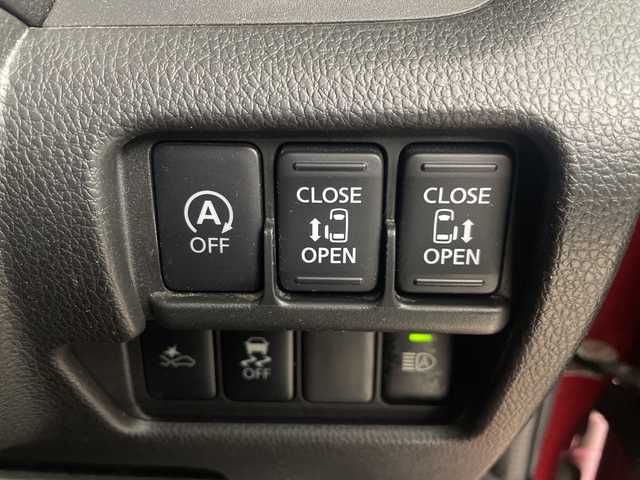 日産 デイズ ルークス ハイウェイスターX Gパッケージ 埼玉県 2018(平30)年 4.4万km スパークリングレッド/ブラック 純正ディスプレイオーディオ　/全方位カメラ　/ドライブレコーダー　/アイドリングストップ　/オートマチックハイビーム　/衝突軽減システム/両側電動スライドドア　/横滑り防止措置　/ウインカーミラー　/ドアバイザー/革巻きハンドル/プッシュスタート/スマートキー