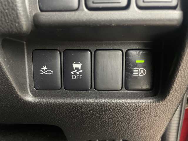 日産 デイズ ルークス ハイウェイスターX Gパッケージ 埼玉県 2018(平30)年 4.4万km スパークリングレッド/ブラック 純正ディスプレイオーディオ　/全方位カメラ　/ドライブレコーダー　/アイドリングストップ　/オートマチックハイビーム　/衝突軽減システム/両側電動スライドドア　/横滑り防止措置　/ウインカーミラー　/ドアバイザー/革巻きハンドル/プッシュスタート/スマートキー