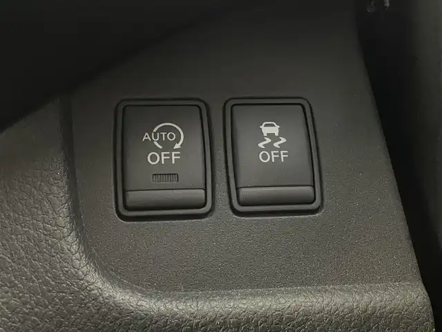 日産 セレナ ハイウェイS S HV Aセーフ 熊本県 2014(平26)年 6万km ダイヤモンドブラック 純正SDナビDTV/・CD/DVD/BT/SD/フルセグ/アラウンドビューカメラ/両側パワースライドドア/ETC/HIDライト/・フォグ/・オートライト/ウィンカードアミラー/クルーズコントロール/エマージェンシーブレーキ/マット/バイザー/インテリキー