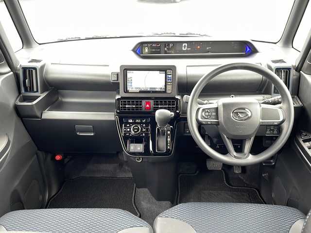 ダイハツ タント カスタム X 千葉県 2023(令5)年 1.7万km クロムグレーメタリック 純正ナビ/CD/DVD/HDMI/Bluetooth/フルセグＴＶ/バックモニター/前方ドライブレコーダー/両側パワースライドドア/前席シートヒーター/レーンキープコントロール/車線逸脱警報/衝突回避支援ブレーキ/先行車発信お知らせ/ふらつき警報/標識認識機能/オートハイビーム/ウィンカーミラー/前後コーナーセンサー/スマートキー/ハーフレザーシート/オートライト/純正アルミホイール/純正フロアマット