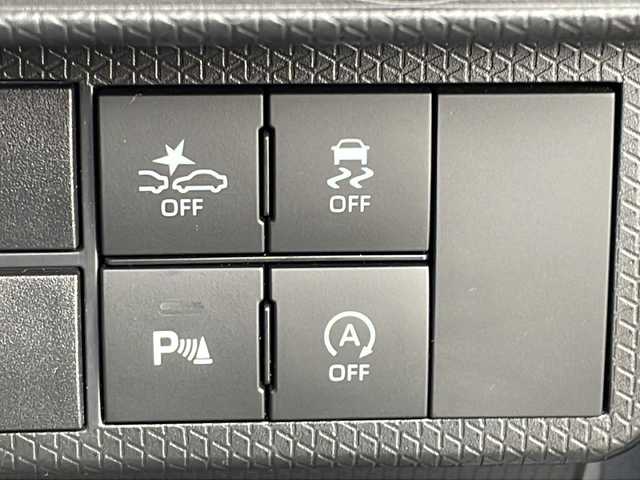 ダイハツ タント カスタム X 千葉県 2023(令5)年 1.7万km クロムグレーメタリック 純正ナビ/CD/DVD/HDMI/Bluetooth/フルセグＴＶ/バックモニター/前方ドライブレコーダー/両側パワースライドドア/前席シートヒーター/レーンキープコントロール/車線逸脱警報/衝突回避支援ブレーキ/先行車発信お知らせ/ふらつき警報/標識認識機能/オートハイビーム/ウィンカーミラー/前後コーナーセンサー/スマートキー/ハーフレザーシート/オートライト/純正アルミホイール/純正フロアマット