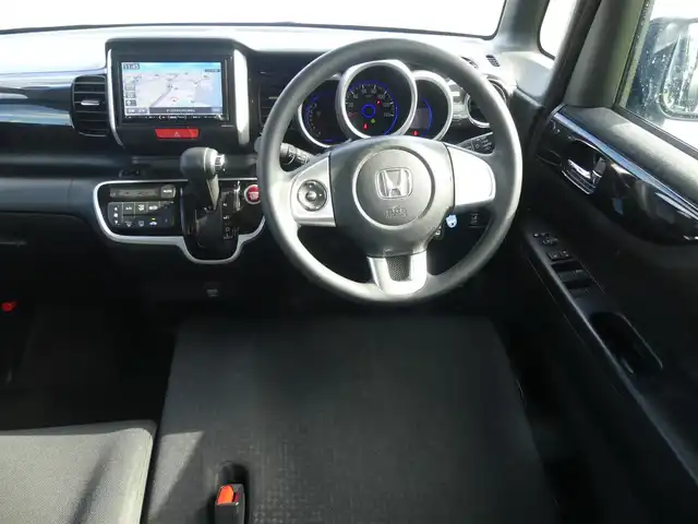 ホンダ Ｎ ＢＯＸ カスタム G Lパッケージ 千葉県 2015(平27)年 7.1万km スマートブラック 左パワースライドドア/社外SDナビ/地デジTV/【DVD/CD再生機能　Bluetooth接続】/バックカメラ/ドライブレコーダー/ETC/HIDヘッドライト/フォグライト/ウインカーミラー/純正14インチアルミホイル/サイド/カーテンエアバッグ/スマートキー