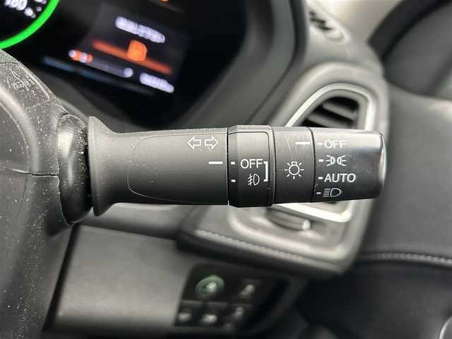 ホンダ ヴェゼル ハイブリッド Z ホンダセンシング 鹿児島県 2018(平30)年 6.1万km クリスタルブラックパール 禁煙車/社外ナビ/(フルセグ/Bluetooth/DVD/CD)/前後ドライブレコーダー/ビルトインＥＴＣ/バックカメラ/前席シートヒーター/ホンダセンシング/　・衝突軽減ブレーキ/　・誤発進抑制機能/　・歩行者事故低減ステアリング/　・路外逸脱抑制機能/　・LKAS/　・アダプティブクルーズコントロール/　・先行車発進お知らせ/　・標識認識機能/ステアリングリモコン/電動格納ミラー/電動パーキングブレーキ/ブレーキホールド