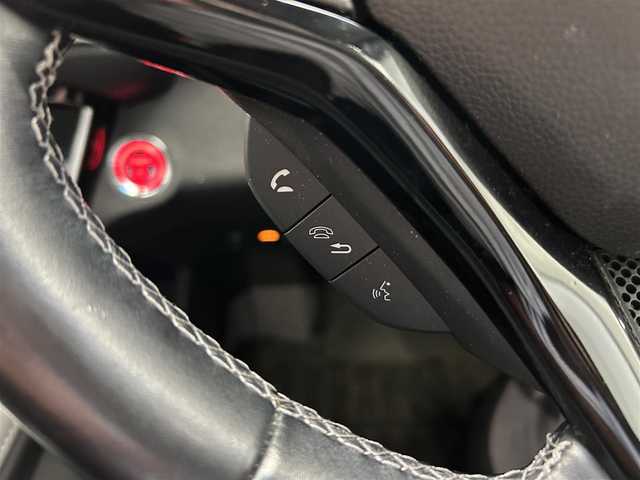 ホンダ ヴェゼル ハイブリッド Z ホンダセンシング 鹿児島県 2018(平30)年 6.1万km クリスタルブラックパール 禁煙車/社外ナビ/(フルセグ/Bluetooth/DVD/CD)/前後ドライブレコーダー/ビルトインＥＴＣ/バックカメラ/前席シートヒーター/ホンダセンシング/　・衝突軽減ブレーキ/　・誤発進抑制機能/　・歩行者事故低減ステアリング/　・路外逸脱抑制機能/　・LKAS/　・アダプティブクルーズコントロール/　・先行車発進お知らせ/　・標識認識機能/ステアリングリモコン/電動格納ミラー/電動パーキングブレーキ/ブレーキホールド