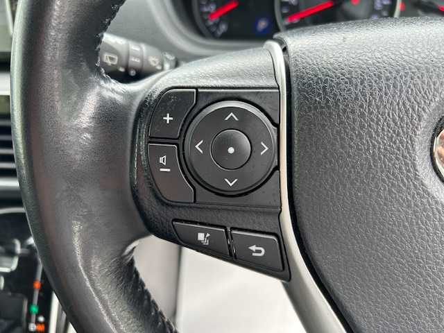 トヨタ ヴォクシー ZS 煌Ⅱ 大阪府 2020(令2)年 3万km ホワイトパールクリスタルシャイン ナビ　/地デジ　/バックカメラ　/両側パワースライドドア　/ＬＥＤヘッドライト　/オートハイビーム　/衝突軽減ブレーキ　/前後コーナーセンサー　/クルーズコントロール　/ビルトインＥＴＣ　/フロアーマット　/サイドバイザー
