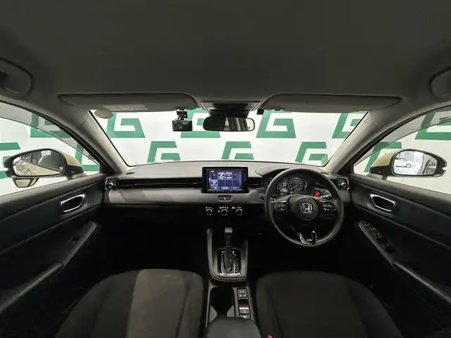 ホンダ ヴェゼル G 鹿児島県 2022(令4)年 4.1万km サンドカーキパール ワンオーナー/純正ナビ/(フルセグ/Bluetooth/DVD/CD)/前後ドライブレコーダー/ETC/バックカメラ/ホンダセンシング/　・衝突軽減ブレーキ（CMBS）/　・誤発進抑制機能/　・後方誤発進抑制機能/　・近距離衝突軽減ブレーキ/　・歩行者事故低減ステアリング/　・路外逸脱抑制機能/　・渋滞追従機能付アダプティブクルーズコントロール（ACC）/　・車線維持支援システム（LKAS）/　・トラフィックジャムアシスト（渋滞運転支援機能）/　・先行車発進お知らせ機能/　・標識認識機能/　・オートハイビーム/　・パーキングセンサーシステム/電動パーキングブレーキ/オートブレーキホールド/ヘッドライトレベライザー
