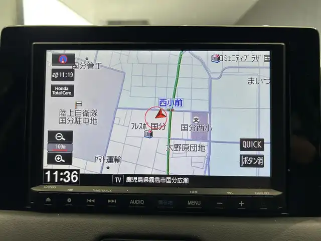 ホンダ ヴェゼル G 鹿児島県 2022(令4)年 4.1万km サンドカーキパール ワンオーナー/純正ナビ/(フルセグ/Bluetooth/DVD/CD)/前後ドライブレコーダー/ETC/バックカメラ/ホンダセンシング/　・衝突軽減ブレーキ（CMBS）/　・誤発進抑制機能/　・後方誤発進抑制機能/　・近距離衝突軽減ブレーキ/　・歩行者事故低減ステアリング/　・路外逸脱抑制機能/　・渋滞追従機能付アダプティブクルーズコントロール（ACC）/　・車線維持支援システム（LKAS）/　・トラフィックジャムアシスト（渋滞運転支援機能）/　・先行車発進お知らせ機能/　・標識認識機能/　・オートハイビーム/　・パーキングセンサーシステム/電動パーキングブレーキ/オートブレーキホールド/ヘッドライトレベライザー