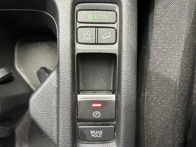 ホンダ ヴェゼル G 鹿児島県 2022(令4)年 4.1万km サンドカーキパール ワンオーナー/純正ナビ/(フルセグ/Bluetooth/DVD/CD)/前後ドライブレコーダー/ETC/バックカメラ/ホンダセンシング/　・衝突軽減ブレーキ（CMBS）/　・誤発進抑制機能/　・後方誤発進抑制機能/　・近距離衝突軽減ブレーキ/　・歩行者事故低減ステアリング/　・路外逸脱抑制機能/　・渋滞追従機能付アダプティブクルーズコントロール（ACC）/　・車線維持支援システム（LKAS）/　・トラフィックジャムアシスト（渋滞運転支援機能）/　・先行車発進お知らせ機能/　・標識認識機能/　・オートハイビーム/　・パーキングセンサーシステム/電動パーキングブレーキ/オートブレーキホールド/ヘッドライトレベライザー