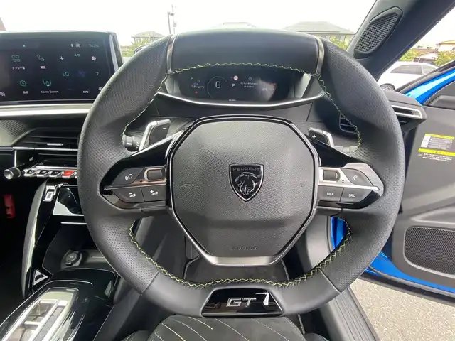 プジョー プジョー ２００８ GT 福岡県 2024(令6)年 2.2万km 青 ・ガラスルーフ/・アクティブクルーズコントロール/・USB/Bluetooth/AppleCarPlay/・バックカメラ/・ハーフレザーシート/シートヒーター/・ETC/・純正17AW/・プッシュスタート/・パーキングアシスト/・アイドリングストップ/・スマートキー/・パワーシート/・レーンキープアシスト/・オートライト/・LEDライト/・保証書/・取扱説明書