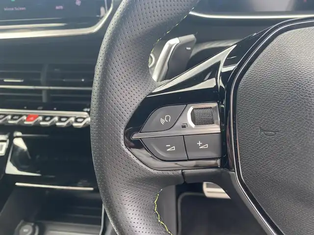 プジョー プジョー ２００８ GT 福岡県 2024(令6)年 2.2万km 青 ・ガラスルーフ/・アクティブクルーズコントロール/・USB/Bluetooth/AppleCarPlay/・バックカメラ/・ハーフレザーシート/シートヒーター/・ETC/・純正17AW/・プッシュスタート/・パーキングアシスト/・アイドリングストップ/・スマートキー/・パワーシート/・レーンキープアシスト/・オートライト/・LEDライト/・保証書/・取扱説明書