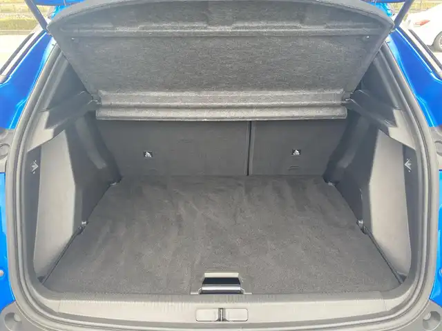 プジョー プジョー ２００８ GT 福岡県 2024(令6)年 2.2万km 青 ・ガラスルーフ/・アクティブクルーズコントロール/・USB/Bluetooth/AppleCarPlay/・バックカメラ/・ハーフレザーシート/シートヒーター/・ETC/・純正17AW/・プッシュスタート/・パーキングアシスト/・アイドリングストップ/・スマートキー/・パワーシート/・レーンキープアシスト/・オートライト/・LEDライト/・保証書/・取扱説明書