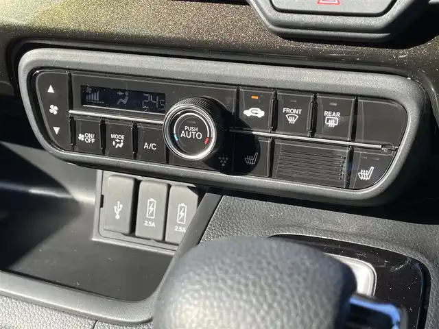 ホンダ Ｎ ＢＯＸ カスタム G L ホンダセンシング 愛知県 2019(令1)年 3.2万km プレミアムベルベットパープル・パール 禁煙車/純正7型ナビ【CD/DVD/Bluetooth/フルセグ】/バックカメラ/両側パワースライドドア/衝突軽減ブレーキ/レーダークルーズ/レーンキープアシスト/オートマチックハイビーム/革調シートカバー/D/N席シートヒーター/ビルトインETC/ドライブレコーダー/スマートキー/プッシュスタート/LEDヘッドライト