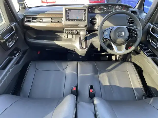 ホンダ Ｎ ＢＯＸ カスタム G L ホンダセンシング 愛知県 2019(令1)年 3.2万km プレミアムベルベットパープル・パール 禁煙車/純正7型ナビ【CD/DVD/Bluetooth/フルセグ】/バックカメラ/両側パワースライドドア/衝突軽減ブレーキ/レーダークルーズ/レーンキープアシスト/オートマチックハイビーム/革調シートカバー/D/N席シートヒーター/ビルトインETC/ドライブレコーダー/スマートキー/プッシュスタート/LEDヘッドライト