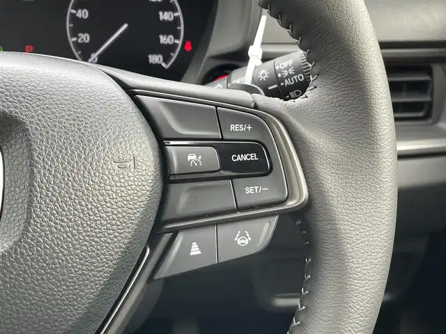 ホンダ ＷＲ－Ｖ Z+ 東京都 2024(令6)年 0.1万km プラチナホワイトパール 純正ナビ/バックモニター/衝突軽減ブレーキ/路外逸脱抑制機能/パーキングセンサー/アダプティブクルーズコントロール/ステアリングスイッチ/横滑り抑制機能/スマートキー/オートエアコン/ETC