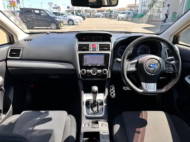 スバル レヴォーグ 1．6GT－S アイサイト 宮城県 2017(平29)年 5.6万km ダークグレーメタリック アドバンスドセイフティパッケージ/・リヤビークルディテクション（後側方警戒支援機能）/・サイドビューモニター/・ハイビームアシスト/・アイサイトアシストモニター/＝＝＝/STiフロントスポイラー/アイサイトVer.3/・プリクラッシュブレーキ/・ステレオカメラ/・アクティブレーンキープ/・車線逸脱ふらつき警報/・誤発進抑制制御機能/・誤後進抑制制御機能/・全車速追従機能付クルーズコントロール/純正ナビ（AVIC-RZ900）/・CD/DVD/・Bluetooth/・フルセグTV/バックカメラ/ETC/ドライブレコーダー/前席パワーシート/革巻きステアリング/ヒルホールド機能付電動パーキングブレーキ/LEDヘッドランプ/ヘッドランプウォッシャー/フォグランプ/オートライト/スマートキー＆プッシュスタート/電動格納ミラー/純正18インチAW/純正フロアマット/トノカバー/ドアバイザー/W/サイド/カーテン/ニーエアバッグ