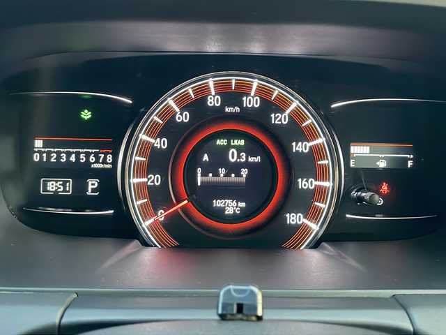 ホンダ オデッセイ アブソルート・EXホンダセンジング 青森県 2016(平28)年 10.3万km ホワイトオーキッドパール 4WD/純正8インチナビ・フルセグTV/CD・DVD・Bluetooth・SD/バックカメラ/合皮コンビシート/運転席パワーシート/衝突軽減ブレーキ/追従クルーズコントロール/レーンキープアシスト/ブラインドスポットインフォメーション/パドルシフト/2列目ロールサンシェード/純正エンジンスターター/ビルトインETC/電光スカッフプレート/LEDヘッドライト/フォグランプ/純正17インチアルミ