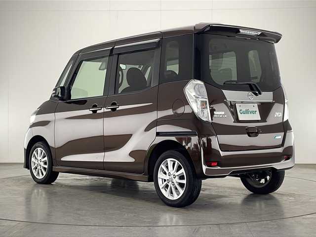 日産 デイズ ルークス HWS X Vセレ +SeftyⅡ 宮崎県 2015(平27)年 3.4万km モカブラウンP 禁煙車/エマージェンシーブレーキ/純正ナビTV/（MC314D-W/CD/DVD/Bluetooth/フルセグTV)/純正キセノンオートライト/純正フォグ/純正14インチアルミ/純正エアロ/純正ルーフエンドスポイラー/純正フロアマット/両側電動スライドドア/ウインカードアミラー/リアプライバシーガラス/オートエアコン/本革巻ハンドル/リアサーキュレーター/インテリジェントキー/プッシュエンジンスタート/新車時保証書/取扱い説明書