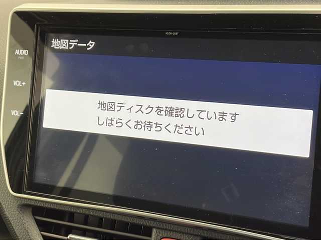 トヨタ ヴォクシー ハイブリッド V 千葉県 2020(令2)年 1.5万km ブラック 純正ナビ/　CD/DVD/Bluetooth/フルセグTV/トヨタセーフティセンス/クルーズコントロール/レーンキープアシスト/衝突軽減ブレーキ/クリアランスソナー/先行車発進警報/オートハイビーム/純正フリップダウンモニター/バックドアイージークローズ/ビルトインETC2.0/前方ドラレコ/前席シートヒーター/LEDヘッドライト/バックカメラ