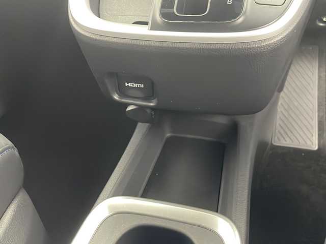 トヨタ ヴォクシー ハイブリッド S－Z 千葉県 2022(令4)年 4万km ホワイトパールクリスタルシャイン セーフティセンス（衝突回避支援パッケージ）/・プリクラッシュセーフティ/・レーダープリクラッシュアラート/・オートマチックハイビーム/・ドライバー異常時対応システム/・プロアクティブドライビングアシスト/・発進遅れ告知機能/・レーントレーシングアシスト/・レーダークルーズコントロール/・ロードサインアシスト/ディスプレイオーディオプラス/・10.5インチディスプレイオーディオ/・メモリーナビ/地デジTV/・DVD/CD/USB/HDMI/・Apple CarPlay／Android Auto/・ETC2.0/・バックカメラ/両側パワースライドドア/AC100V電源/LEDヘッドライト/前後コーナーセンサー/ハーフレザーシート/スマートキー