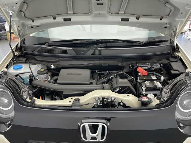 ホンダ Ｎ ＯＮＥ オリジナル 長野県 2023(令5)年 0.4万km プレミアムアイボリーパールⅡ 4WD/社外オーディオ（型番：CX-１７４C）/アダプティブクルーズコントロール/レーンキープアシスト/衝突被害軽減システム/ハーフレザーシート/後方コーナーセンサー/LEDヘッドライト/オートライト/ブレーキホールド/電動パーキングホールド/純正フロアマット/アイドリングストップ/ドアミラーヒーター/ウィンカーミラー/電格ミラー/スマートキー/スペアキー1本