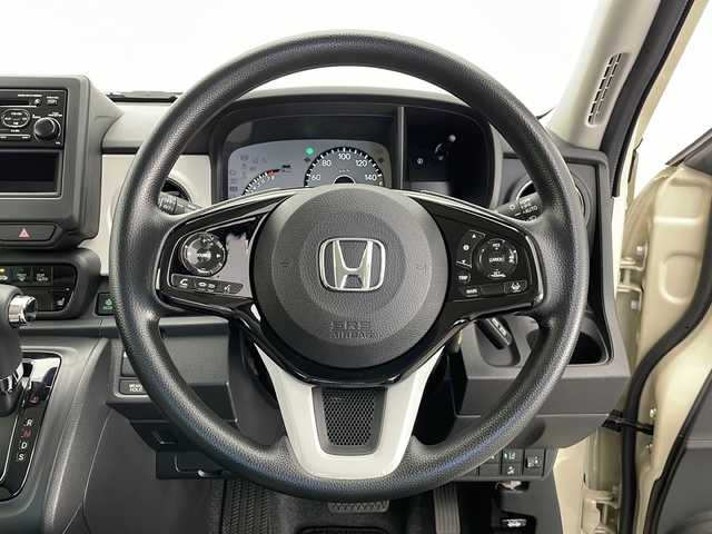 ホンダ Ｎ ＯＮＥ オリジナル 長野県 2023(令5)年 0.4万km プレミアムアイボリーパールⅡ 4WD/社外オーディオ（型番：CX-１７４C）/アダプティブクルーズコントロール/レーンキープアシスト/衝突被害軽減システム/ハーフレザーシート/後方コーナーセンサー/LEDヘッドライト/オートライト/ブレーキホールド/電動パーキングホールド/純正フロアマット/アイドリングストップ/ドアミラーヒーター/ウィンカーミラー/電格ミラー/スマートキー/スペアキー1本