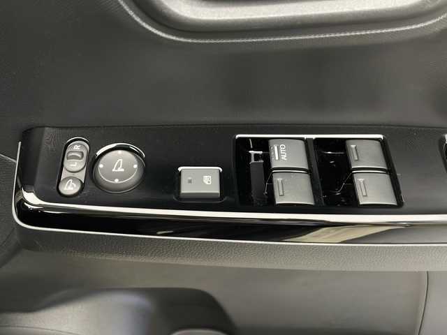 ホンダ Ｎ ＯＮＥ オリジナル 長野県 2023(令5)年 0.4万km プレミアムアイボリーパールⅡ 4WD/社外オーディオ（型番：CX-１７４C）/アダプティブクルーズコントロール/レーンキープアシスト/衝突被害軽減システム/ハーフレザーシート/後方コーナーセンサー/LEDヘッドライト/オートライト/ブレーキホールド/電動パーキングホールド/純正フロアマット/アイドリングストップ/ドアミラーヒーター/ウィンカーミラー/電格ミラー/スマートキー/スペアキー1本