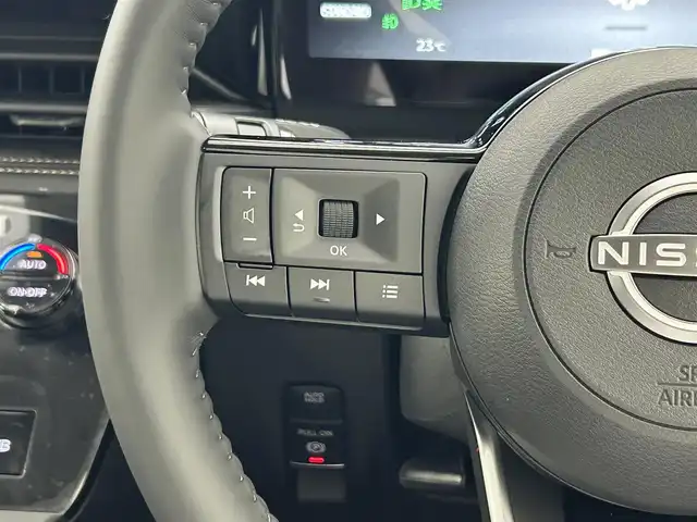 日産 セレナ e－パワー ハイウェイスター V 熊本県 2025(令7)年 0.1千km プリズムホワイト 登録済未使用車/純正ナビ（ＡｐｐｌＣａｒＰｌａｙ・ＡｎｄｒｏｉｄＡｕｔｏ・フルセグ・ＢＴ・ＵＳＢ）/純正フリップダウンモニター/ビルトインＥＴＣ２．０/純正前後ドライブレコーダー　/両側パワースライドドア　/レーダークルーズコントロール/衝突軽減ブレーキ/レーンキープアシスト/横滑り防止/プロパイロット/ブラインドスポットモニター/先行車発進お知らせ機能/標識認識機能/踏み間違い衝突防止/インテリジェントルームミラー/置くだけ充電/ステアリングヒーター/前後クリアランスソナー/純正16インチAW/オートライト/オートマチックハイビーム/LEDヘッドライト/スマートキー/プッシュスタート/スペアキー1本
