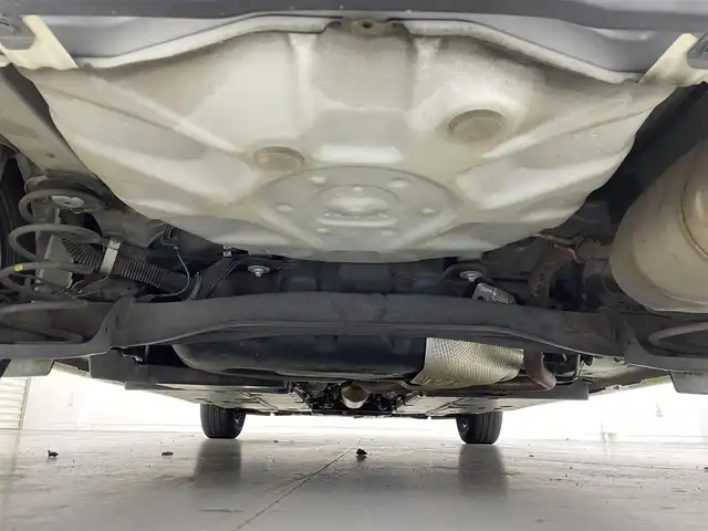トヨタ ヤリス ハイブリッド G 茨城県 2020(令2)年 8.2万km ホワイトパールクリスタルシャイン 純正８型ディスプレイオーディオ/フルセグ/Bluetooth/USB/ナビ機能/全周囲カメラ/トヨタセーフティーセンス/レーダークルーズコントロール/プリクラッシュセーフティーサポートシステム/パーキングアシスト/レーンキープアシスト/前後コーナーセンサー/ビルトインETC