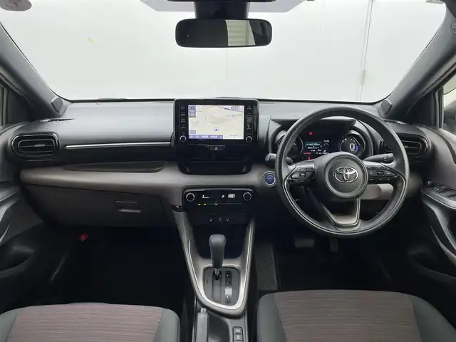 トヨタ ヤリス ハイブリッド G 茨城県 2020(令2)年 8.2万km ホワイトパールクリスタルシャイン 純正８型ディスプレイオーディオ/フルセグ/Bluetooth/USB/ナビ機能/全周囲カメラ/トヨタセーフティーセンス/レーダークルーズコントロール/プリクラッシュセーフティーサポートシステム/パーキングアシスト/レーンキープアシスト/前後コーナーセンサー/ビルトインETC