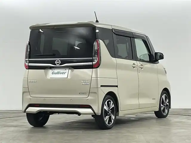 日産 ルークス 福島県 2022(令4)年 1.6万km フローズンバニラパール 360°セーフティアシスト/・プロパイロット/・レーダークルーズコントロール/・衝突被害軽減ブレーキ/・前方衝突予測警報/・車線逸脱警報装置/・標識検知/・アダプティブLEDヘッドライト/・アラウンドビュー/・電子パーキング/・オートブレーキホールド/前方ドライブレコーダー/両側パワースライドドア/・ロールサンシェード/革張ステアリング/・ステアリングリモコン/ベンチシート/・D+N席シートヒーター/プッシュスタート/・スマートキー/・スペアキー1本/電動格納ミラー/・ウィンカーミラー/・オートミラー/コーナーセンサー/LEDヘッドライト/・フォグランプ/・オートライト/・オートハイビーム/アイドリングストップ/純正フロアマット/純正15インチAW