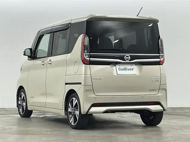 日産 ルークス 福島県 2022(令4)年 1.6万km フローズンバニラパール 360°セーフティアシスト/・プロパイロット/・レーダークルーズコントロール/・衝突被害軽減ブレーキ/・前方衝突予測警報/・車線逸脱警報装置/・標識検知/・アダプティブLEDヘッドライト/・アラウンドビュー/・電子パーキング/・オートブレーキホールド/前方ドライブレコーダー/両側パワースライドドア/・ロールサンシェード/革張ステアリング/・ステアリングリモコン/ベンチシート/・D+N席シートヒーター/プッシュスタート/・スマートキー/・スペアキー1本/電動格納ミラー/・ウィンカーミラー/・オートミラー/コーナーセンサー/LEDヘッドライト/・フォグランプ/・オートライト/・オートハイビーム/アイドリングストップ/純正フロアマット/純正15インチAW